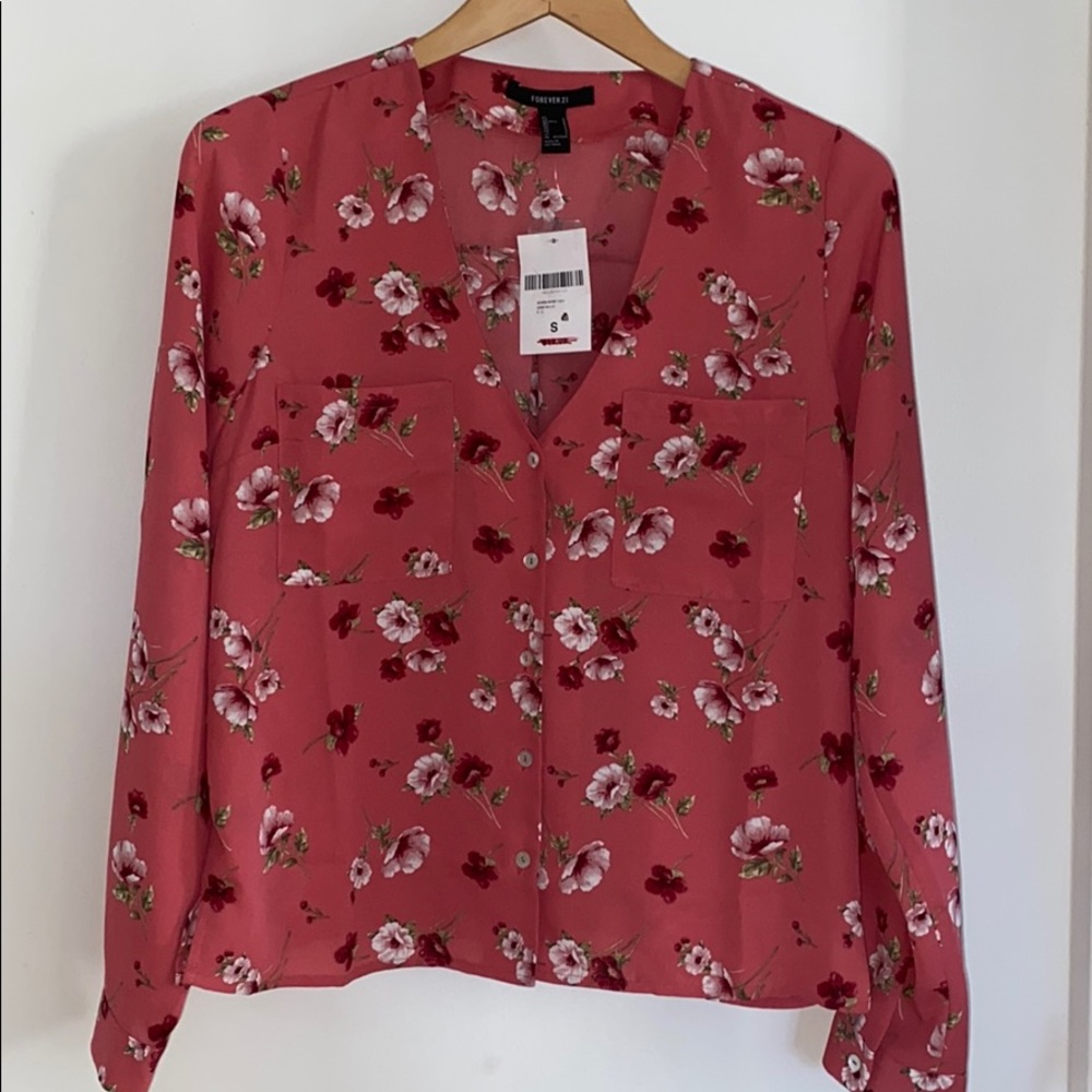 FLORAL BUTTON UP WITH POCKETS NWT - Picture 1 of 8